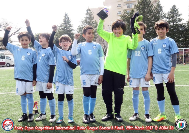 U!2 Runners Up: FC NOMADES